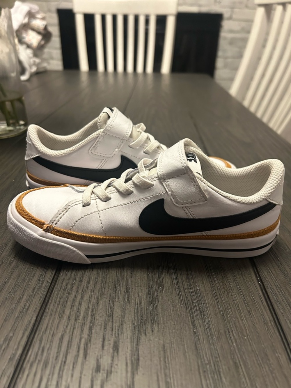 Nike Court Legacy Sneaker - Picture 3 of 11